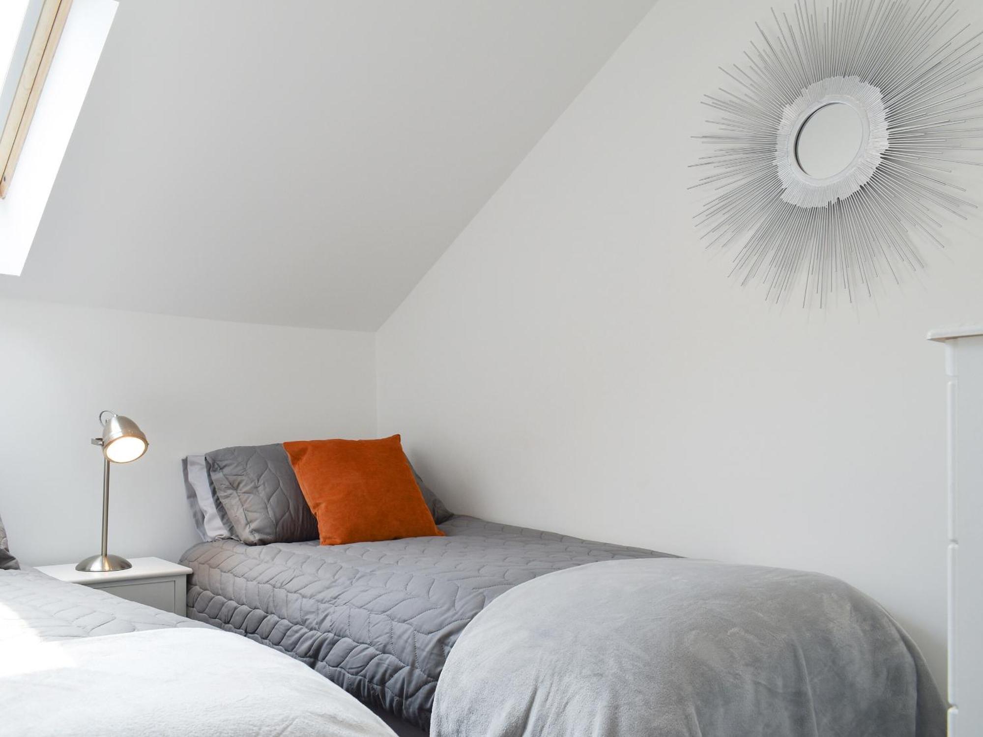 Perivale Lodge Лидни Екстериор снимка